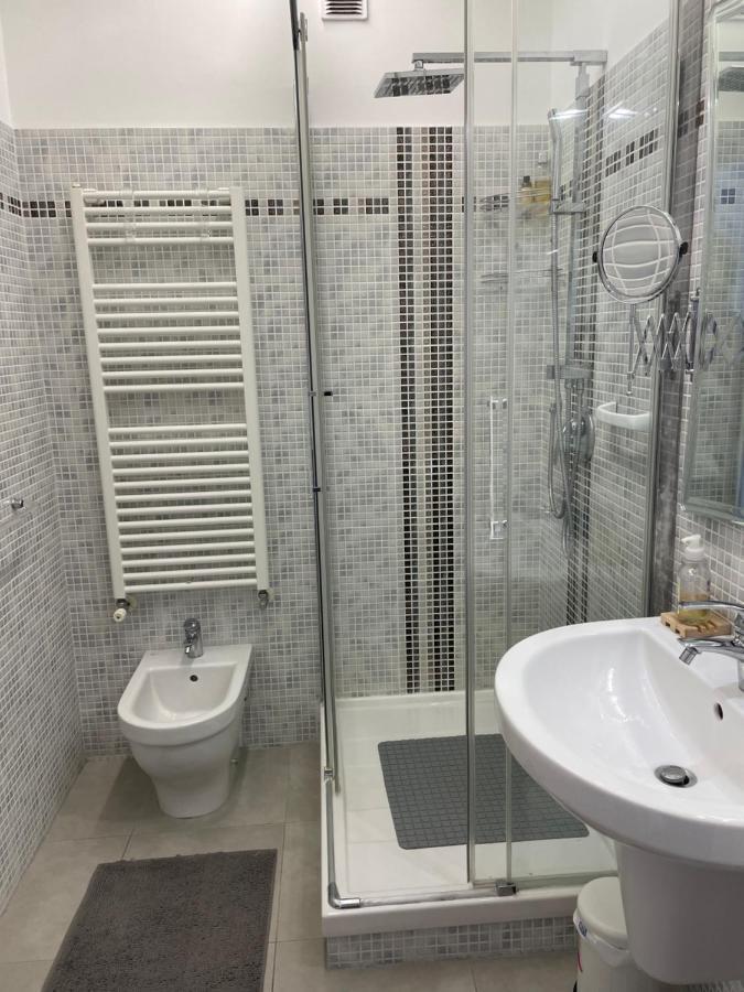 Aux Portes De Monaco Superbe T3 Vue Mer Roquebrune-Cap-Martin Bagian luar foto